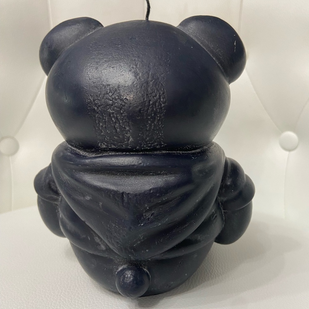 BLVCK PARIS Black Teddy Bear Candle Black Cedar & Juniper Scent 6" X 4.5" X 5" - Picture 4 of 13